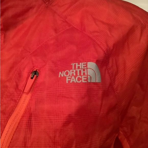 The North Face Womens Flight Series Running Windbreaker Jacket Light Juicy Red S - Picture 3 of 4